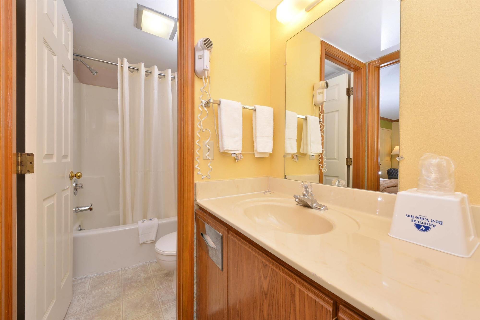 Americas Best Value Inn Maumee/Toledo Exteriér fotografie